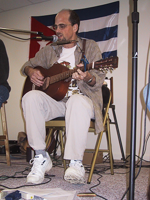 Steve Roberts performing at Pleasant Hill, TN